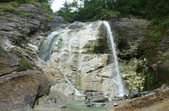 川原毛大湯滝